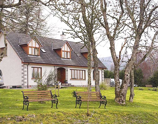 Fort Augustus Bed and Breakfast Accommodation near Loch Ness in the Highlands of Scotland